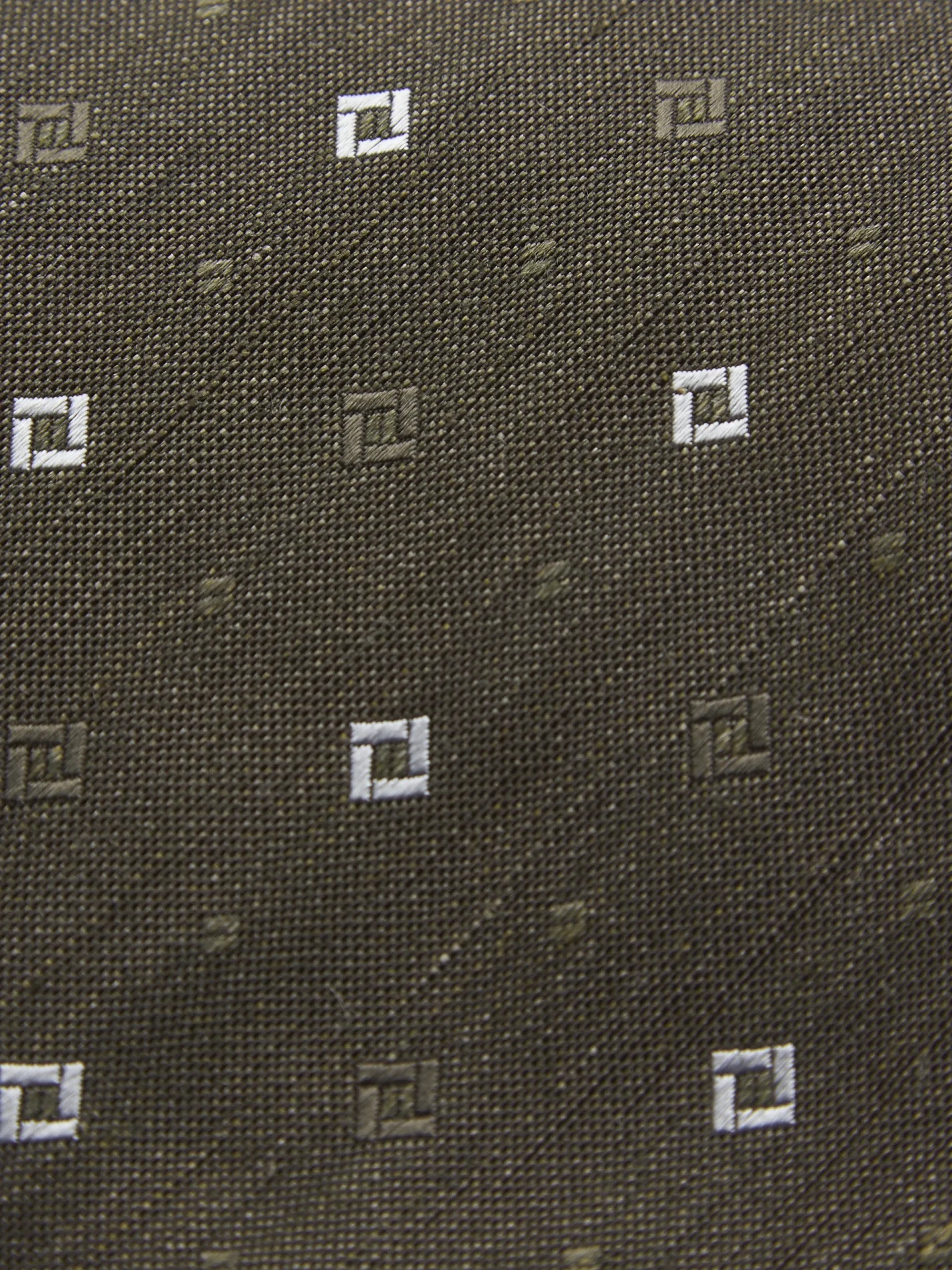 Clearance Brioni silk and linen tie Military green